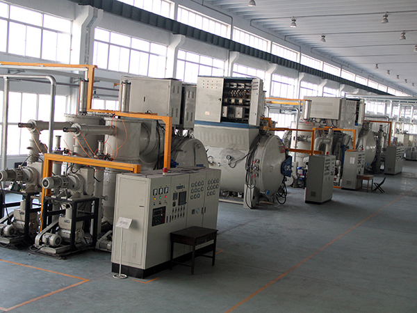 Vacuum brazing furnace